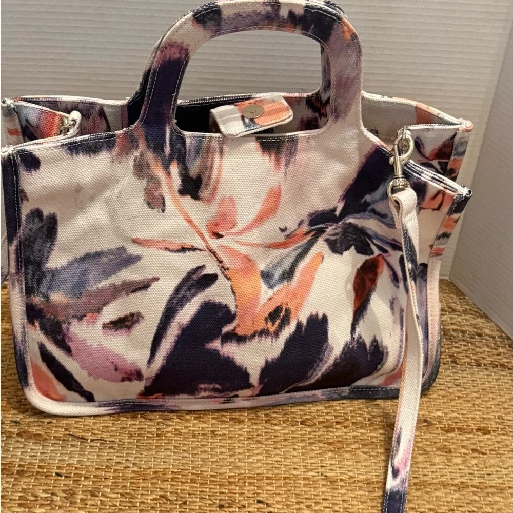 Vince Camuto Cream and Black Tote Bag with Sophisticated Design